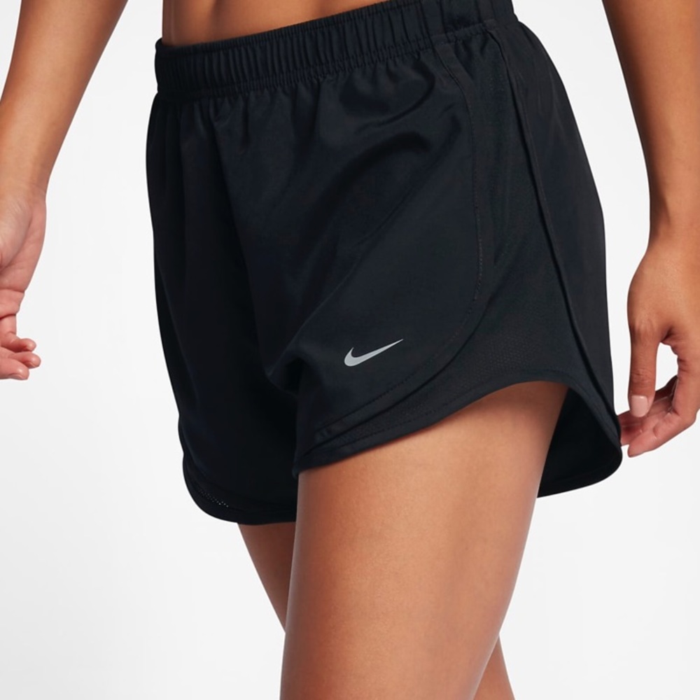 black nike dry fit shorts